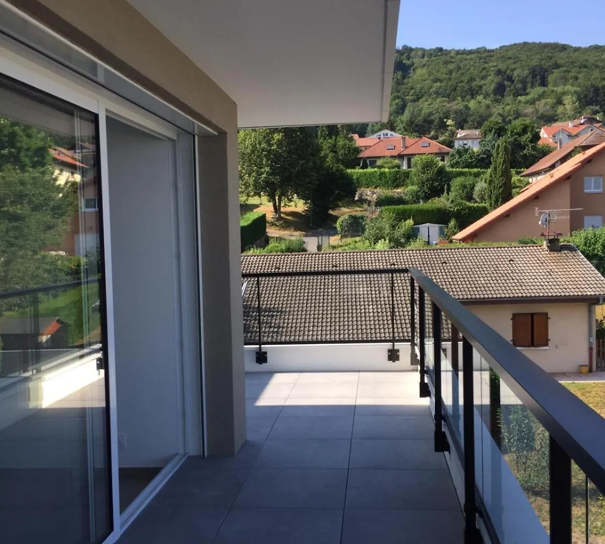 Splendid 3-Room Apartment With Panoramic View Neuvecelle