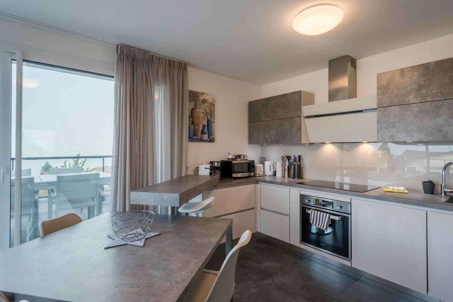 Splendid 3-Room Apartment With Panoramic View Neuvecelle