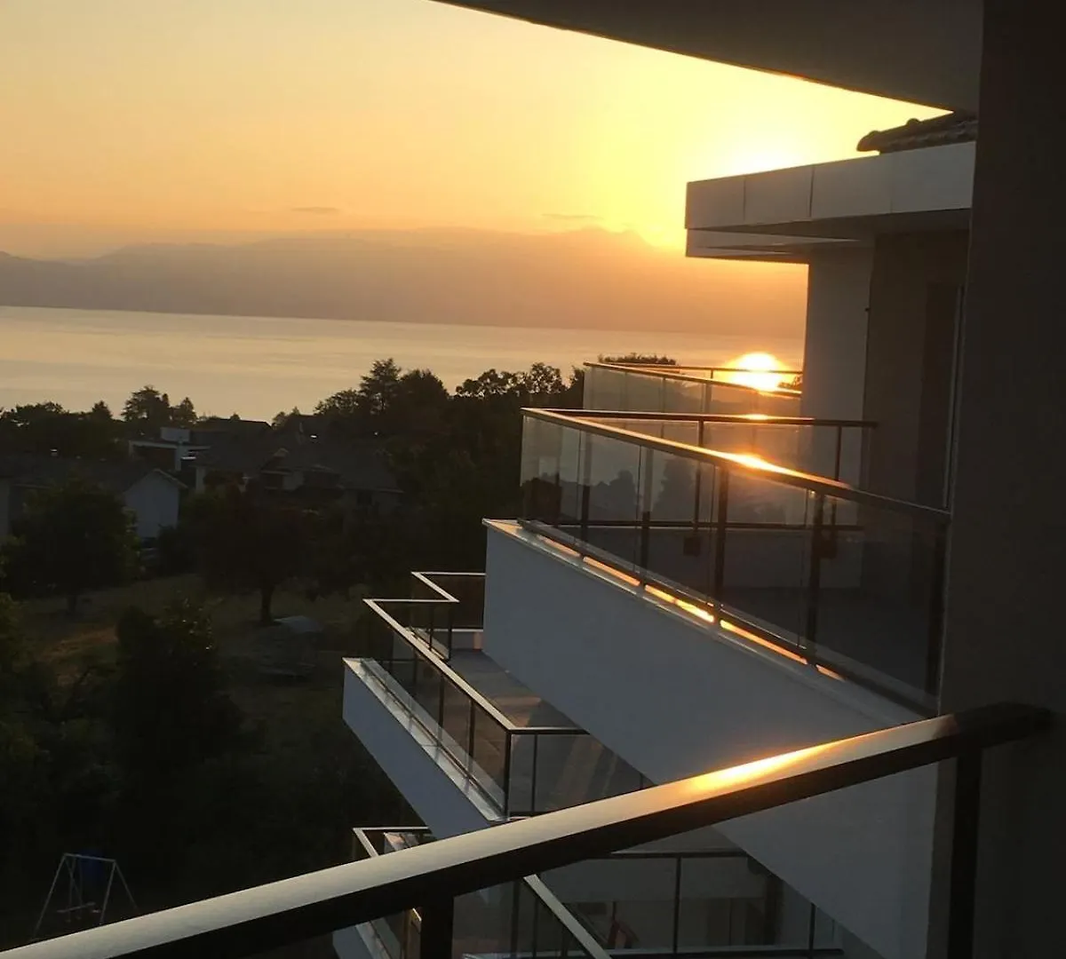 Splendid 3-Room Apartment With Panoramic View Neuvecelle Frankrig